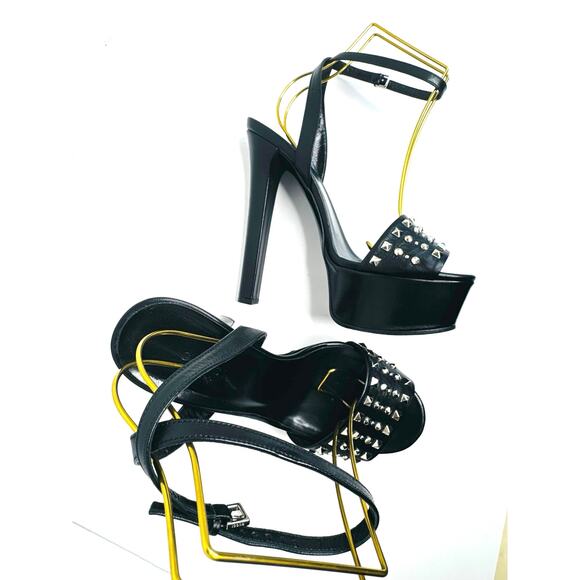Gucci Black Studded Leila Platform Ankle Strap Heels size EU 38.5 Statement Pump - Picture 9 of 10